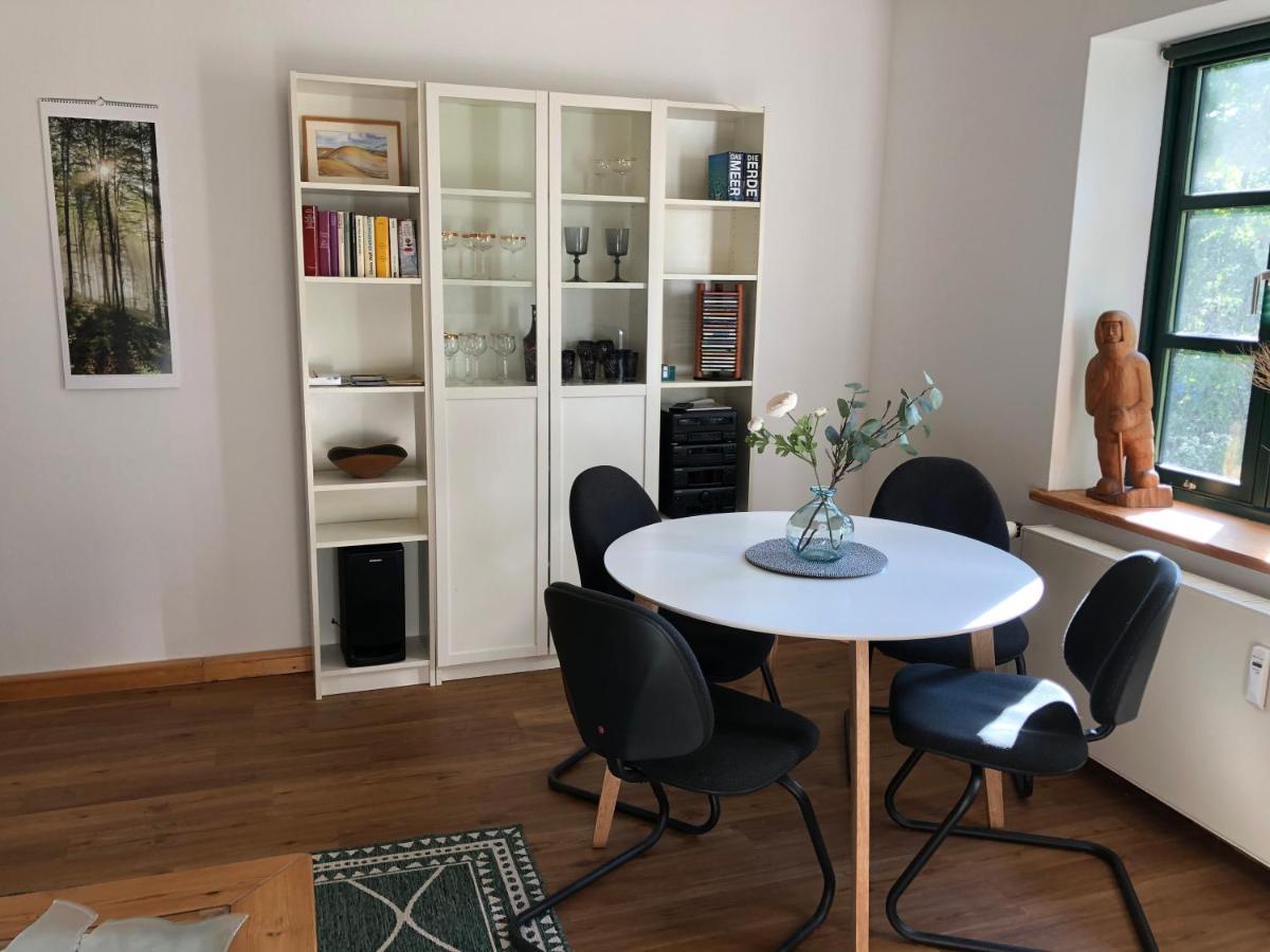 Villenappartement Mit Blick Ins Gruene Am Rande Der Wunderschoenen Altstadt วิสมาร์ ภายนอก รูปภาพ